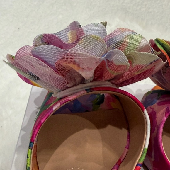 Charles David Colorful Floral Heels,size 7M - Picture 7 of 17
